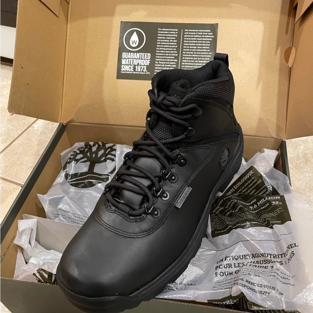 NIB Timberland Waterproof Black Leather Boots Men’s 10.5